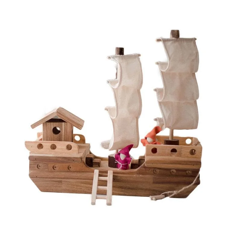 Eco - Friendly Wooden Building Blocks Set with Magnetic Connectors for Creative ConstructionWooden Pirate ship