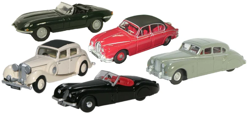 Model Kit of a 1957 Ford Thunderbird for Hobbyists to Assemble and CustomizeOxford Diecast 5 Piece Jaguar Collection