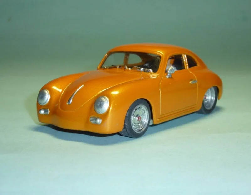 Hand - Painted Solid Wood Animal Models Toys for Nature - Loving ChildrenPorsche 356 (GT-191)